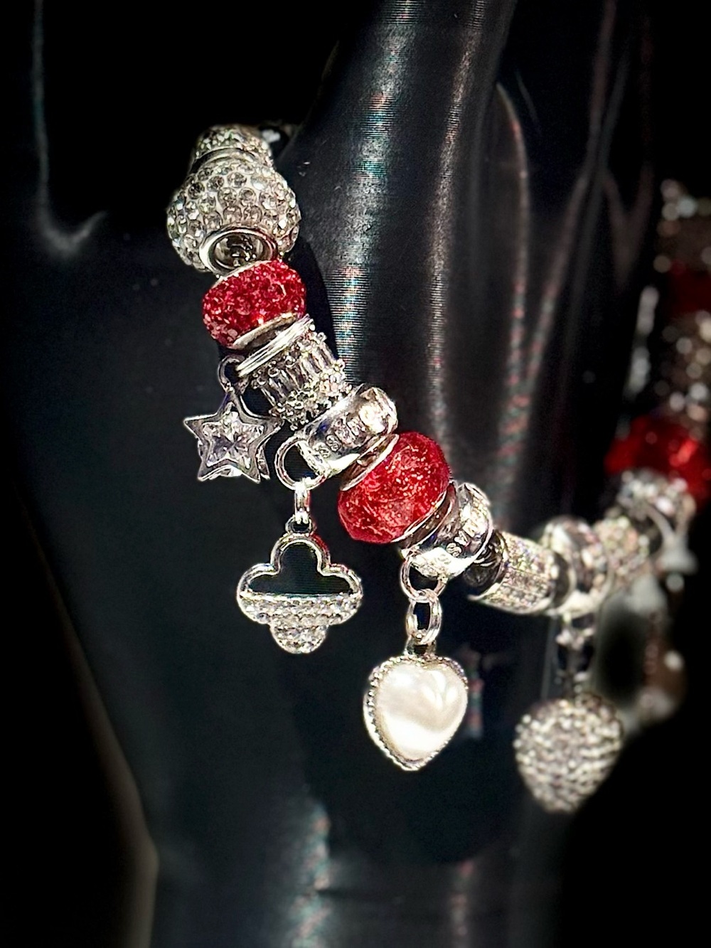 Elegant Silver and Red Heart Charm Bracelet - Picture 3 of 5